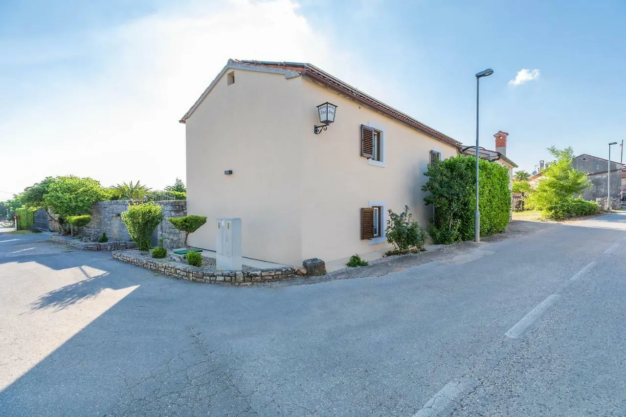 Holiday Home Ana Канфанар 0*,  Хорватия