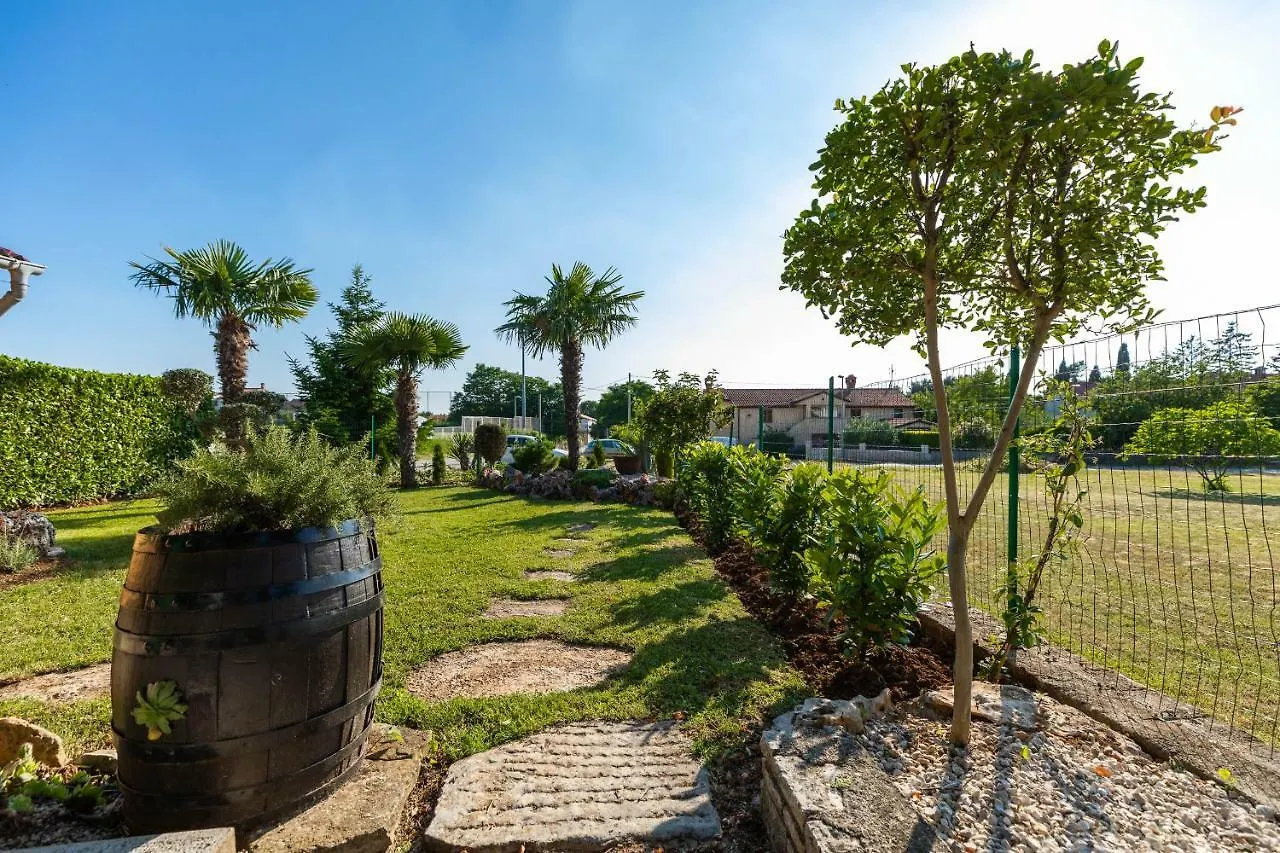 Holiday Home Ana Канфанар Хорватия