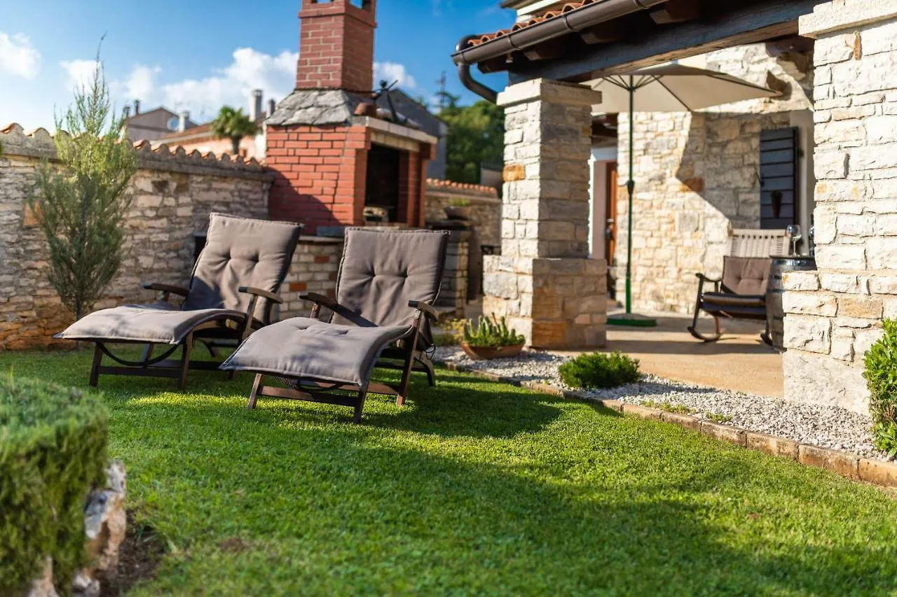 Holiday Home Ana Kanfanar Croatia