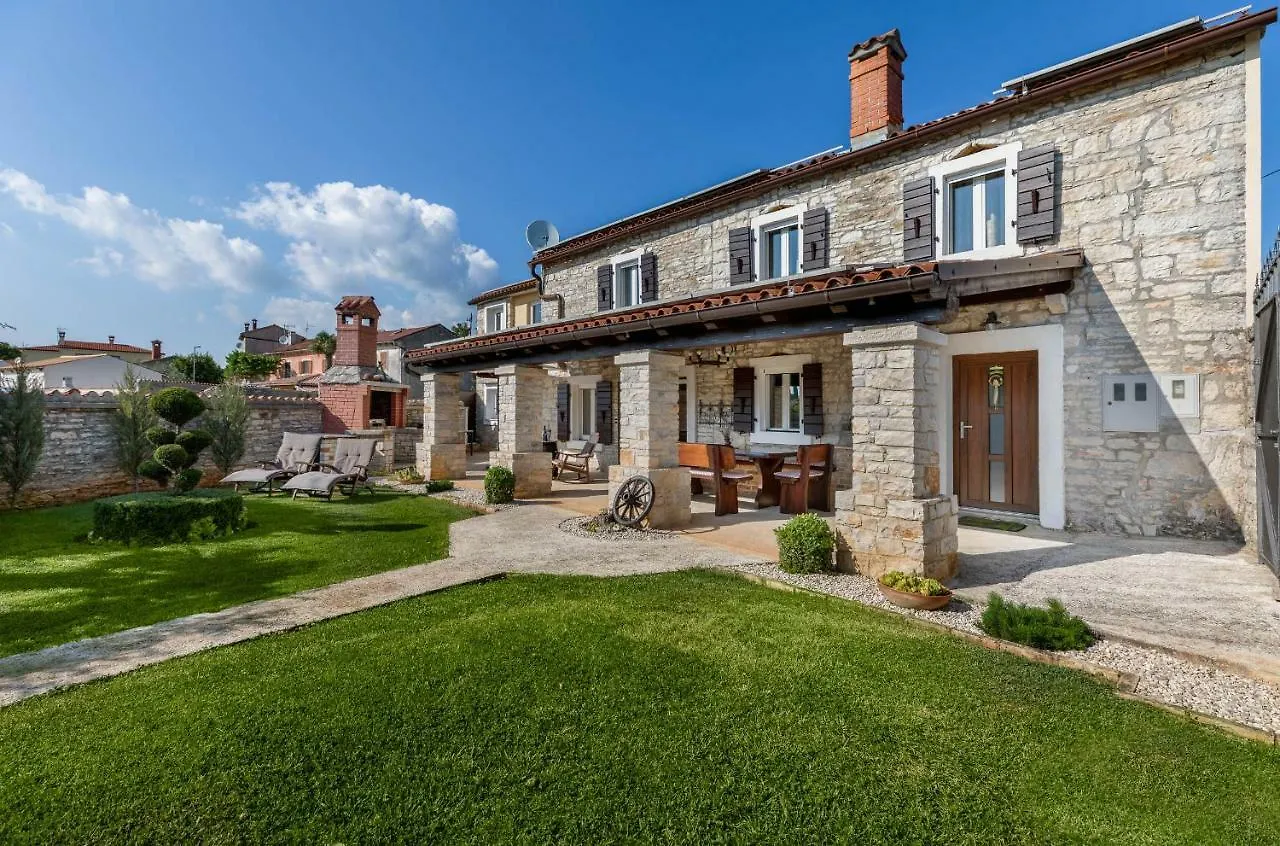 Holiday Home Ana Kanfanar Croatia